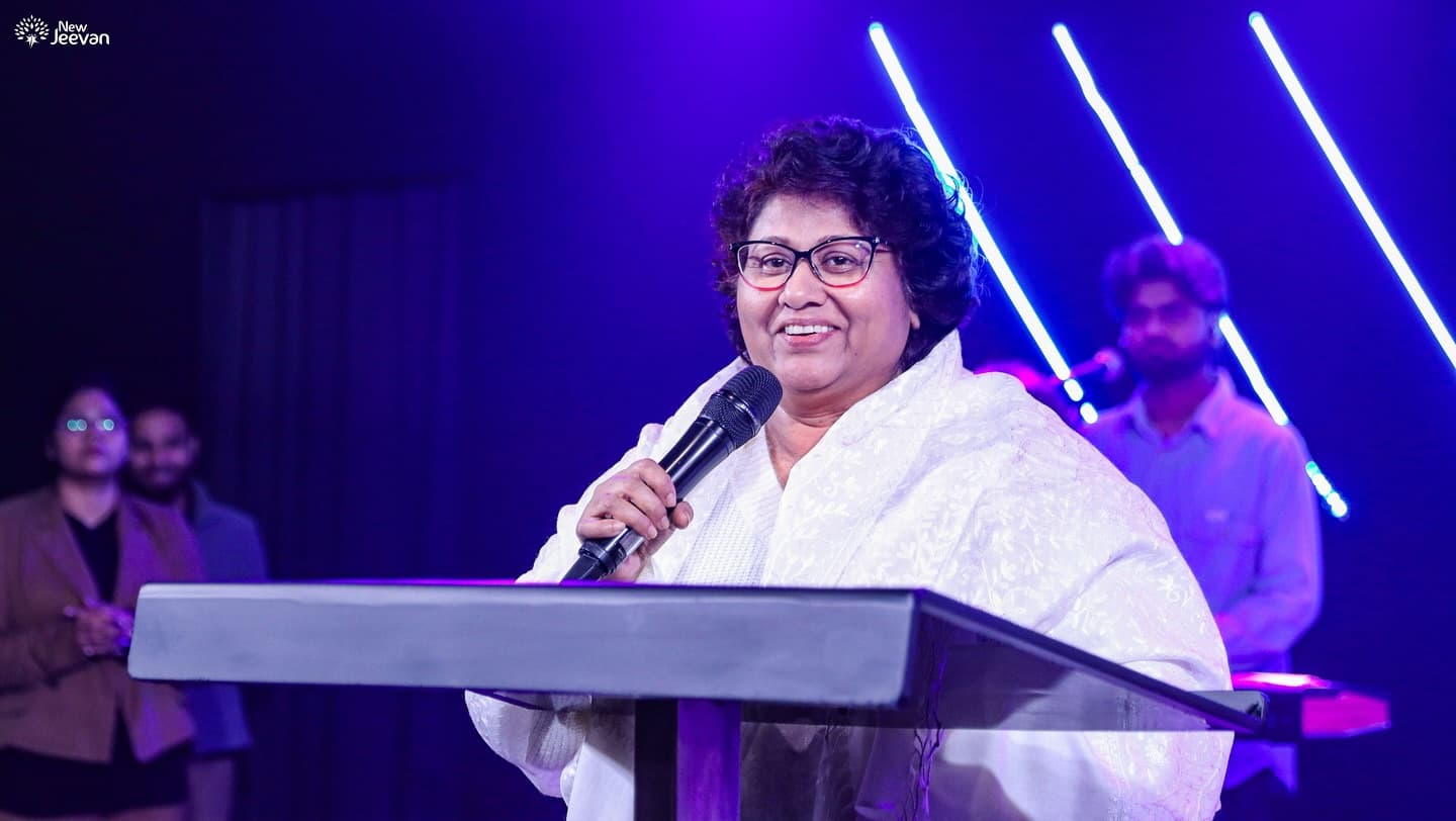 Pastor Shirley Thomas